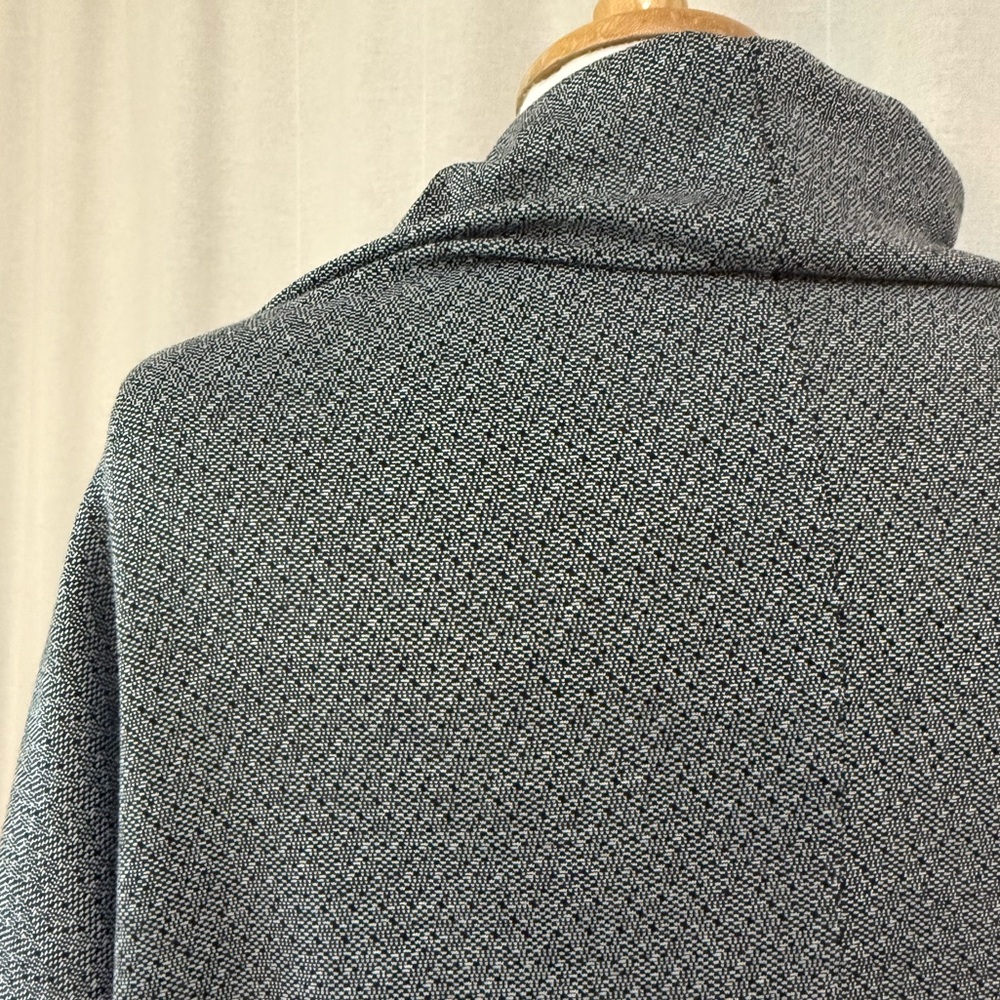 Boxy Colorblock Sweater Top - Picture 6 of 8